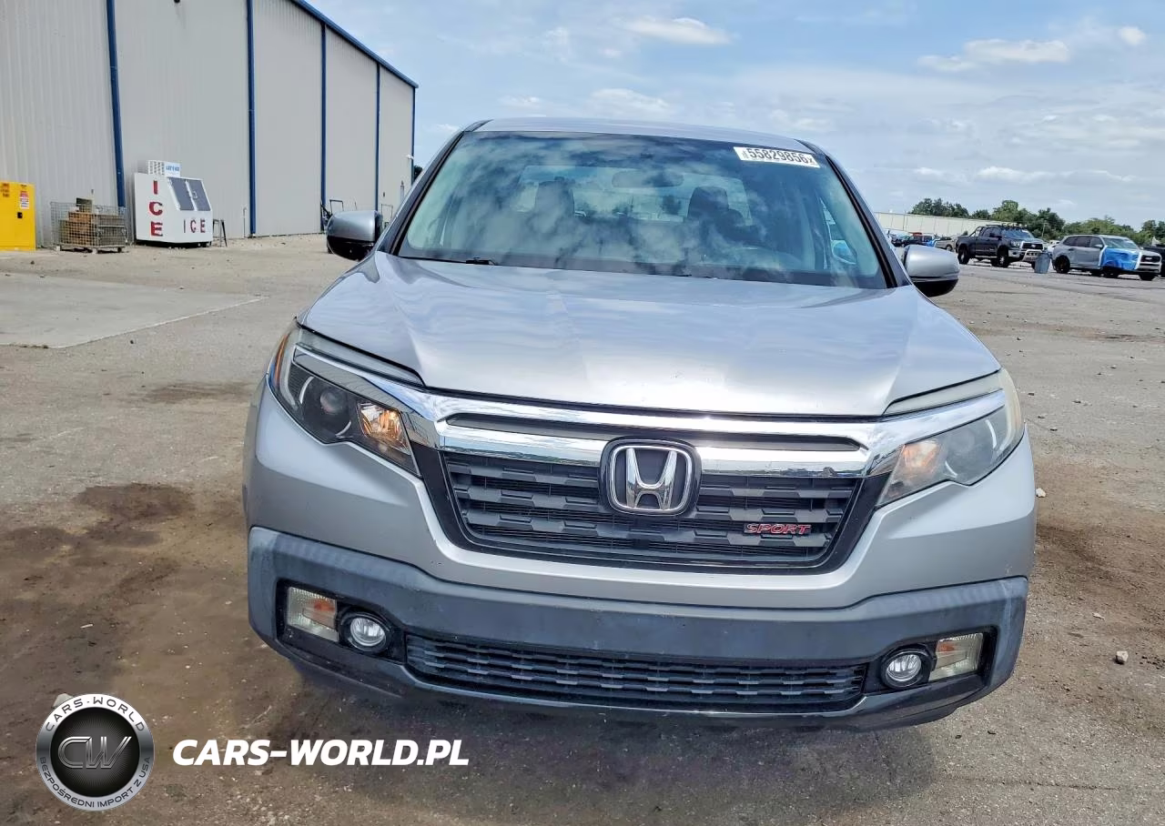 2018 Honda Ridgeline Sport VIN:5FPYK3F19JB017694 - 5