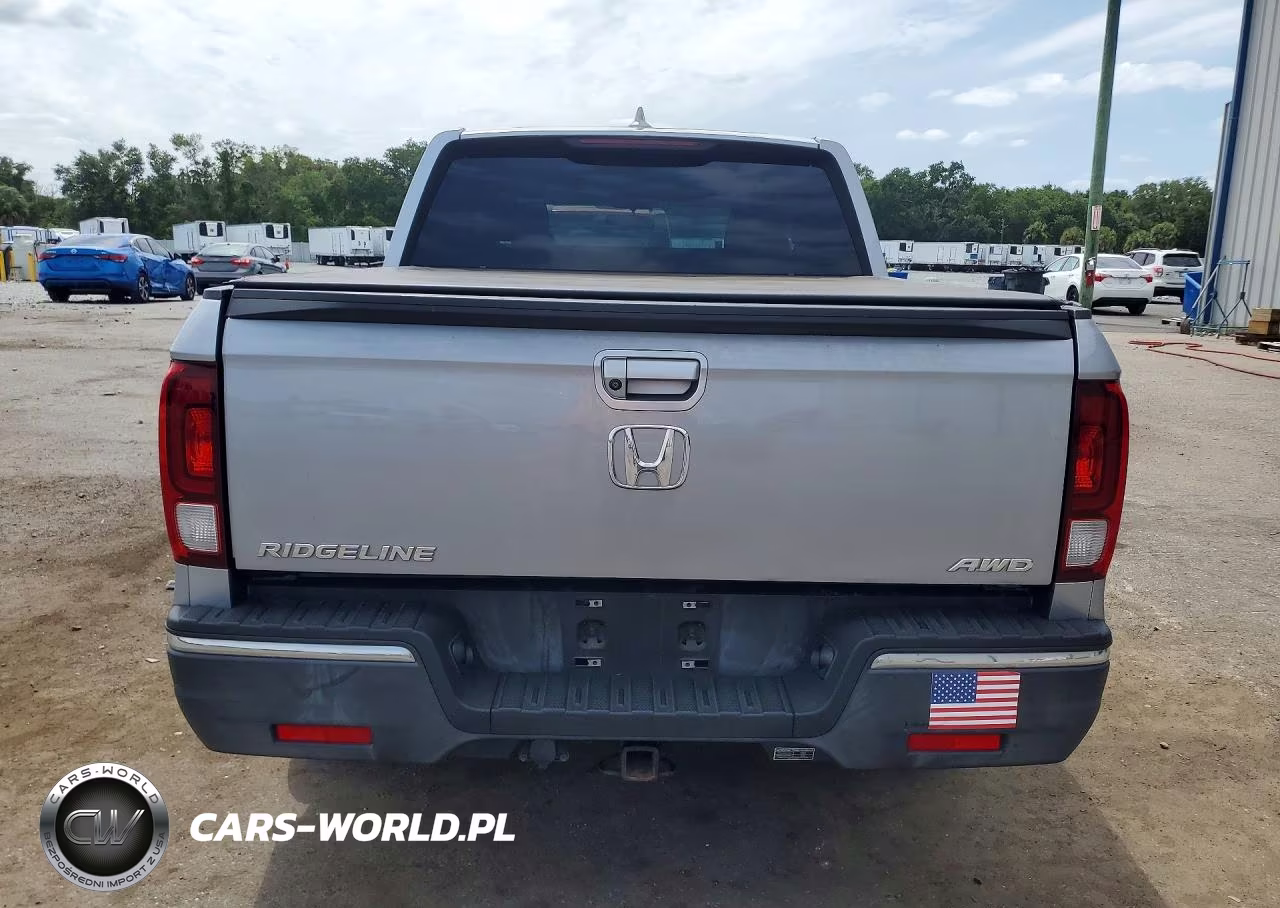 2018 Honda Ridgeline Sport VIN:5FPYK3F19JB017694 - 6