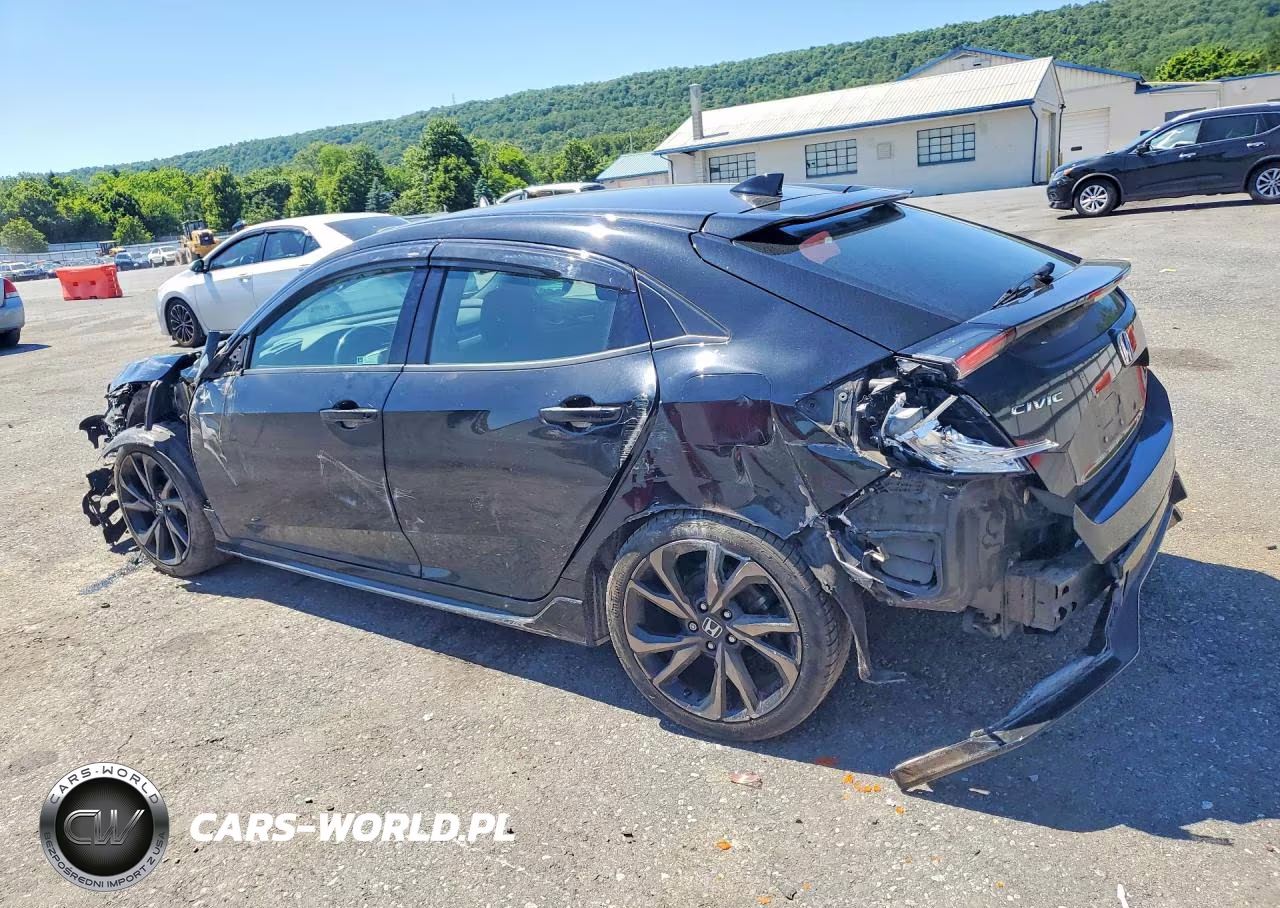 2018 Honda Civic Sport VIN:SHHFK7G42JU226855 - 2