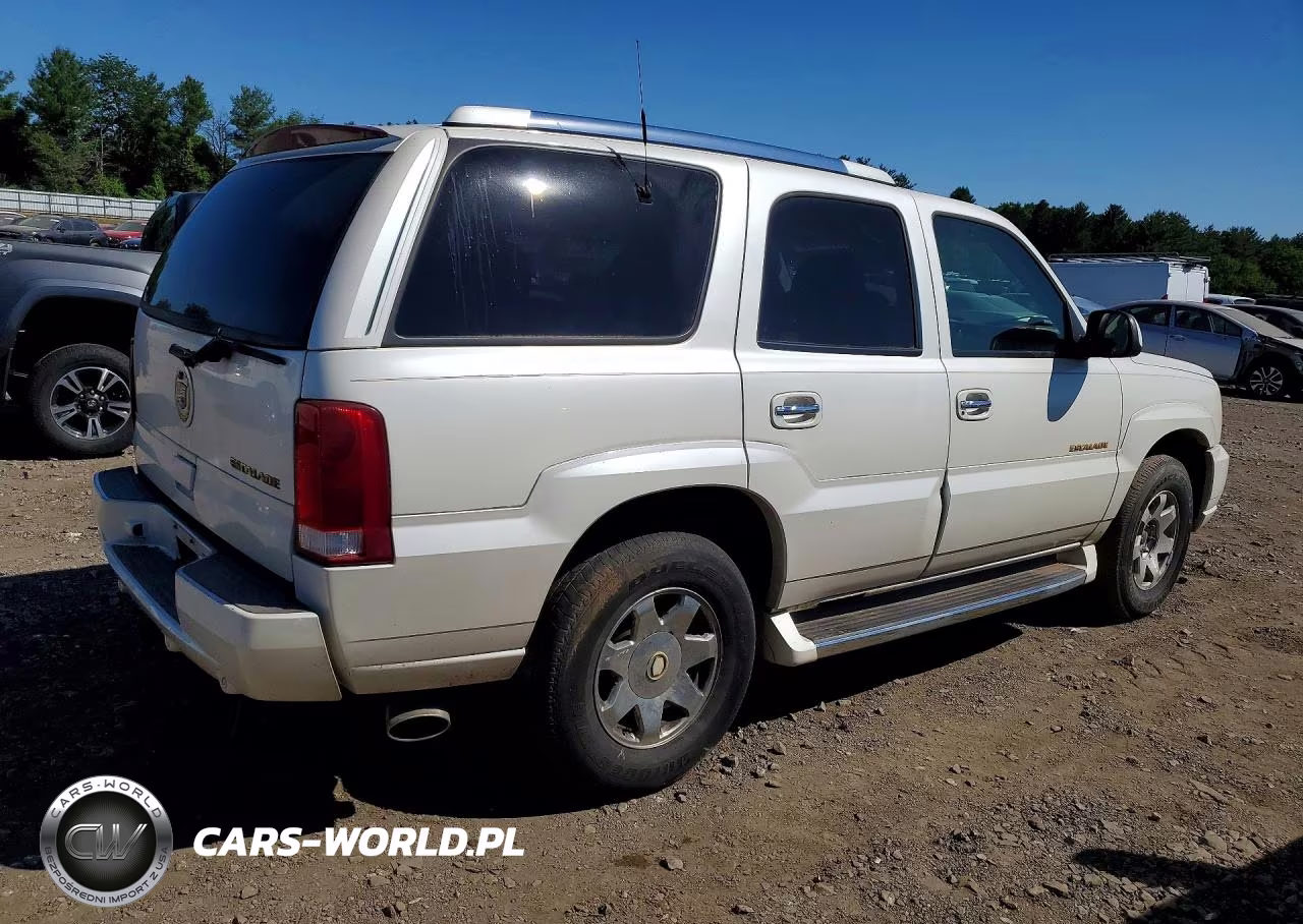 2002 Cadillac Escalade Luxury VIN:1GYEK63N82R276686 - 3