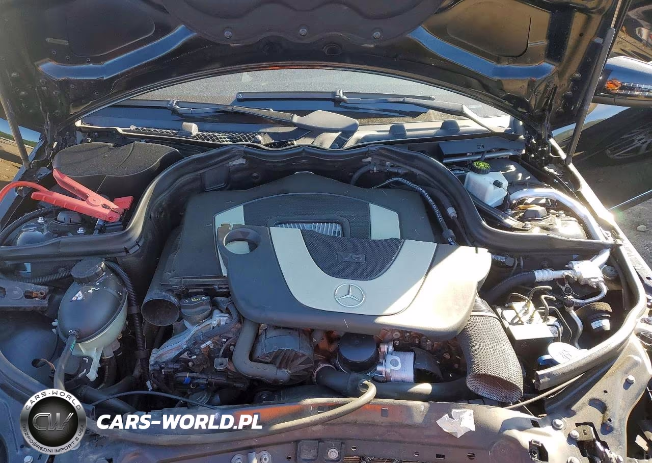 2012 Mercedes-Benz C 300 4Matic VIN:WDDGF8BB5CA647069 - 11