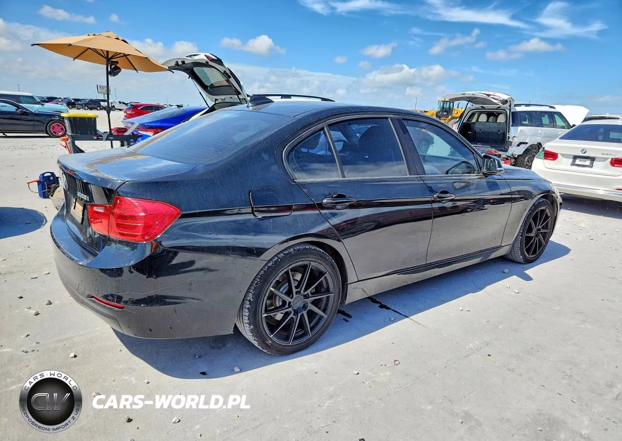 2013 BMW 328 Xi VIN:WBA3B3C5XDJ811253 - 3