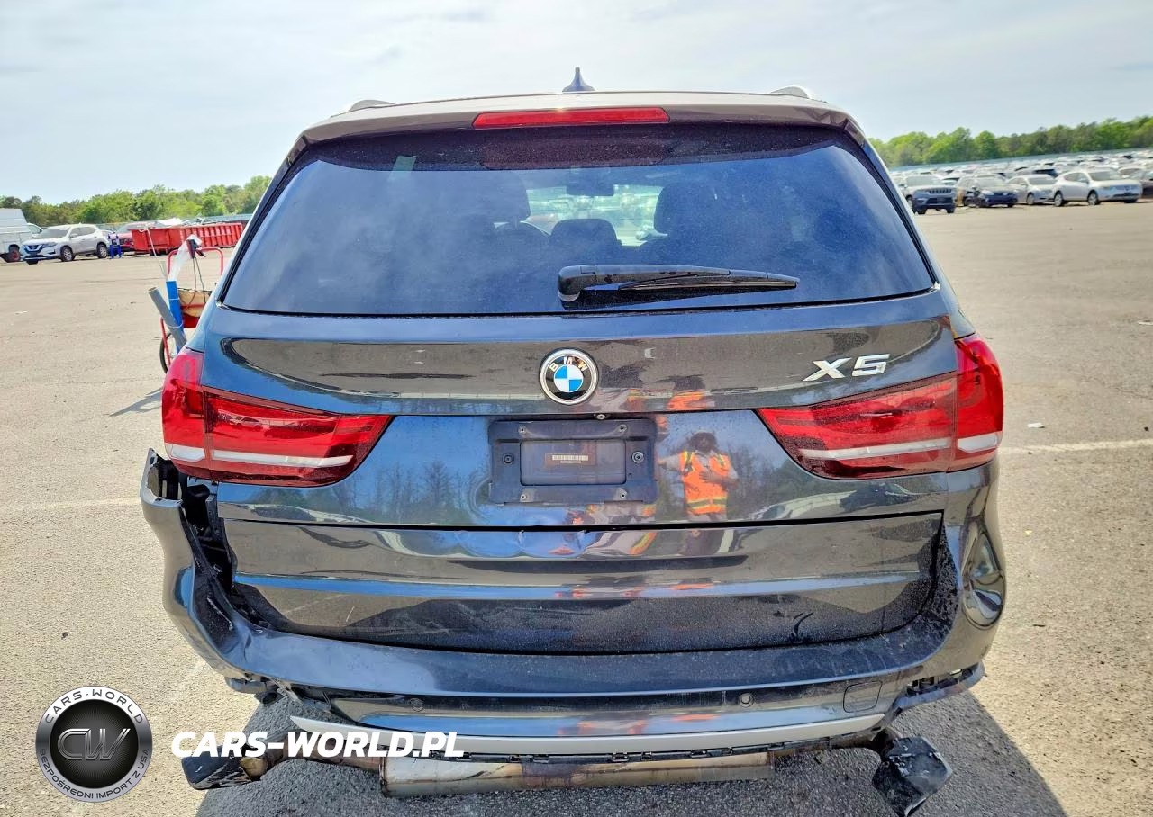 2018 BMW X5 xDrive35I VIN:5UXKR0C58J0Y06108 - 6