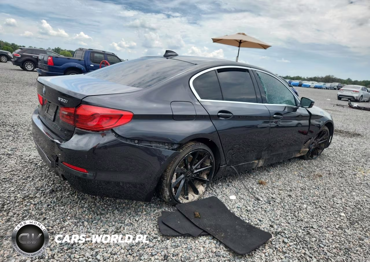 2019 BMW 530 I VIN:WBAJA5C57KWW10948 - 3