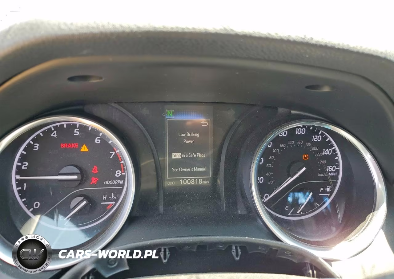 2018 Toyota Camry Le VIN:4T1B11HK4JU024325 - 9