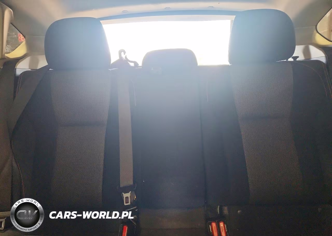 2018 Subaru Crosstrek Premium VIN:JF2GTADC1J8272125 - 10
