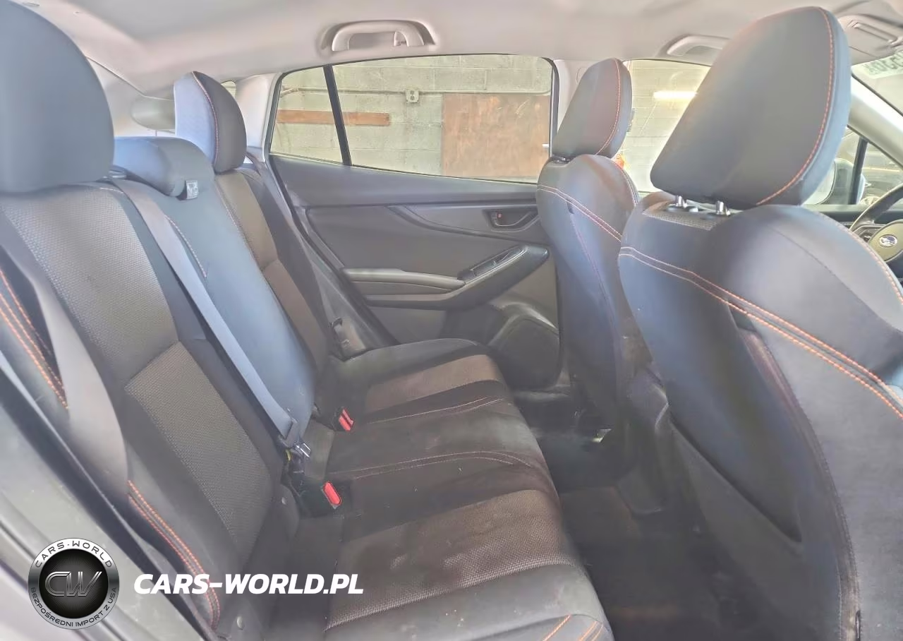 2018 Subaru Crosstrek Premium VIN:JF2GTADC1J8272125 - 11
