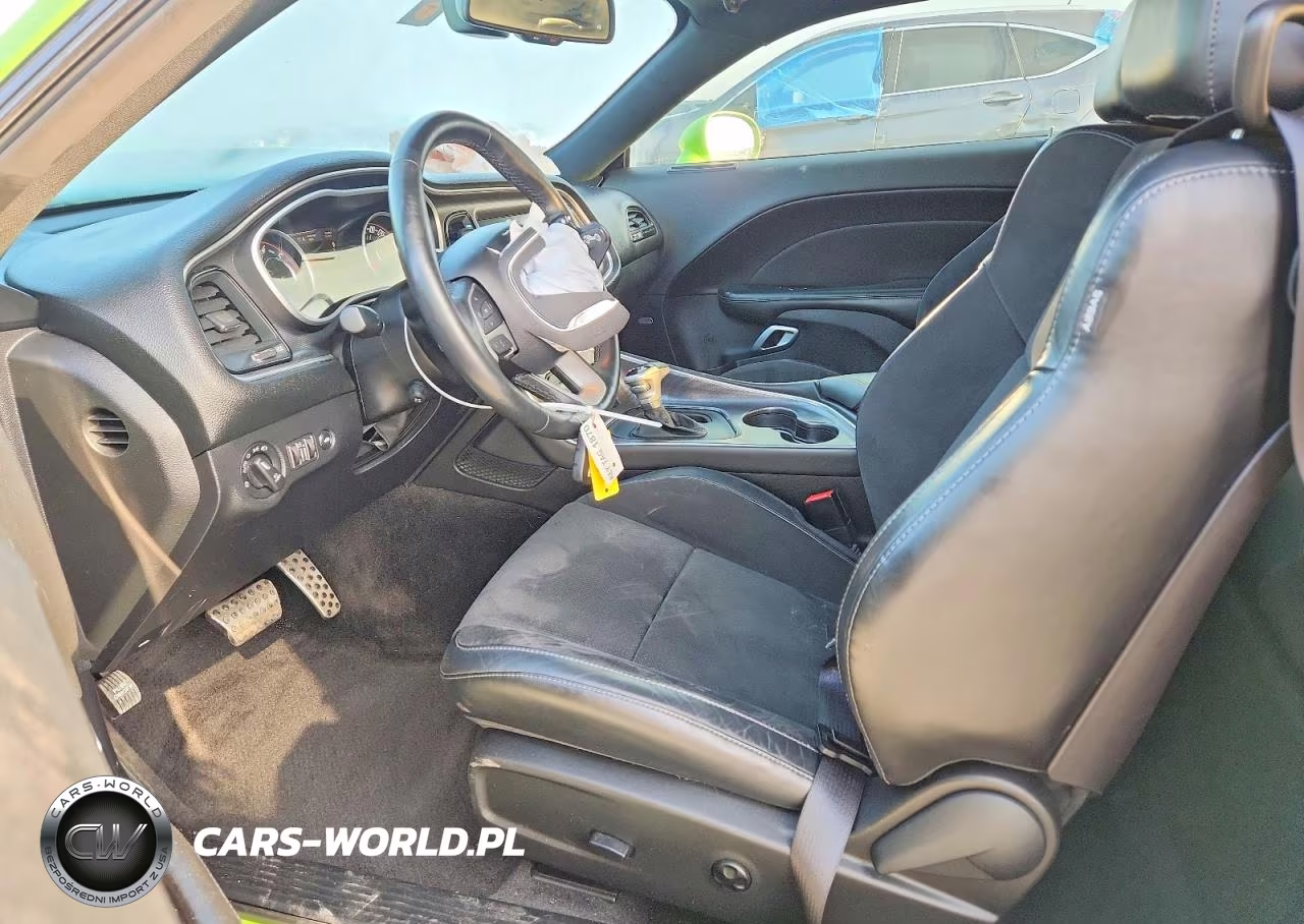 2015 Dodge Challenger R VIN:2C3CDZFJ6FH702368 - 7