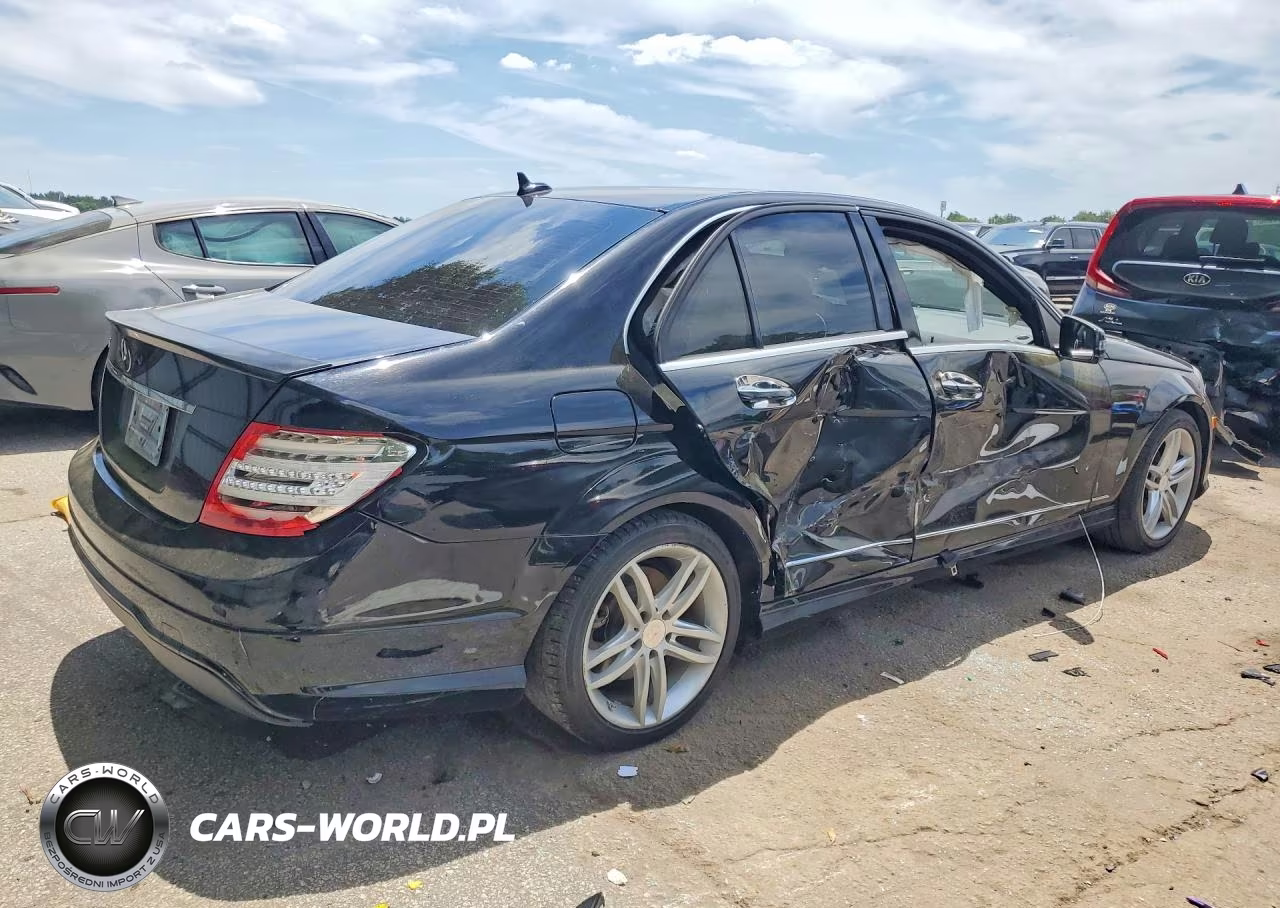 2014 Mercedes-Benz C 250 VIN:WDDGF4HB6ER320426 - 3