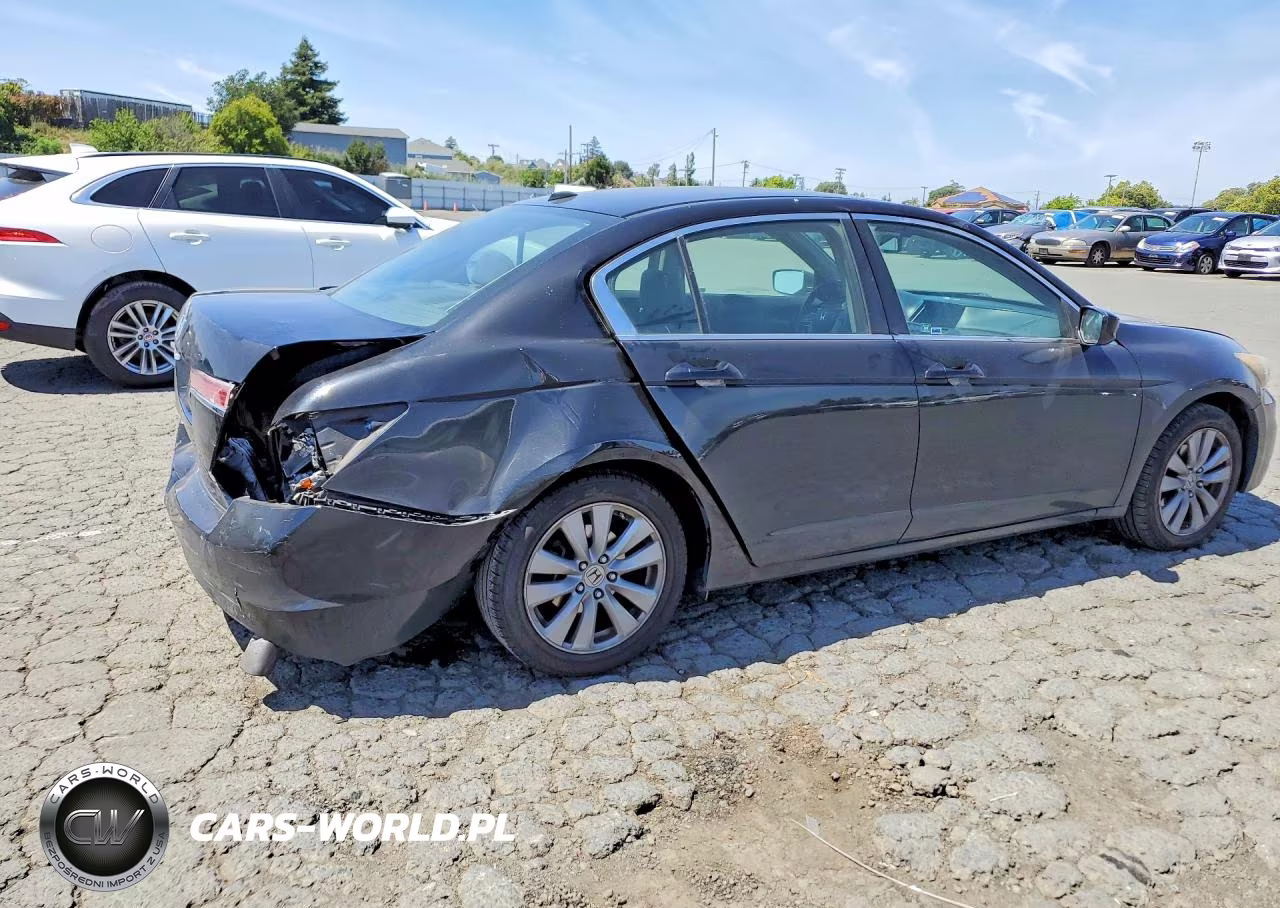 2011 Honda Accord Exl VIN:1HGCP2F83BA004222 - 3