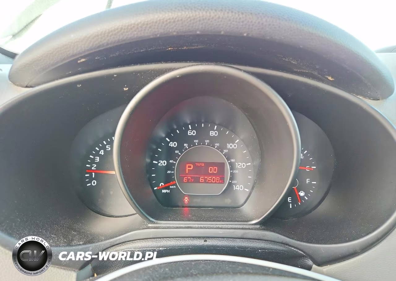 2017 Kia Soul + VIN:KNDJP3A54H7417345 - 9
