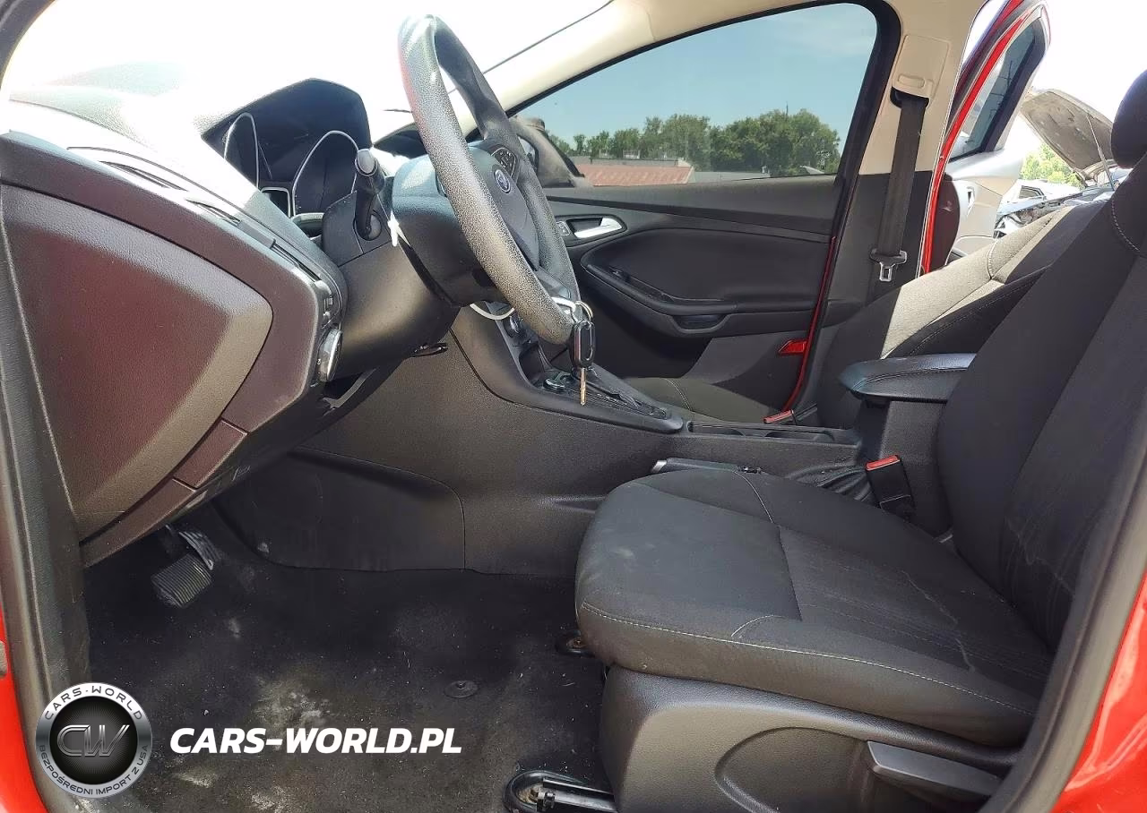 2016 Ford Focus Se VIN:1FADP3F23GL371904 - 7