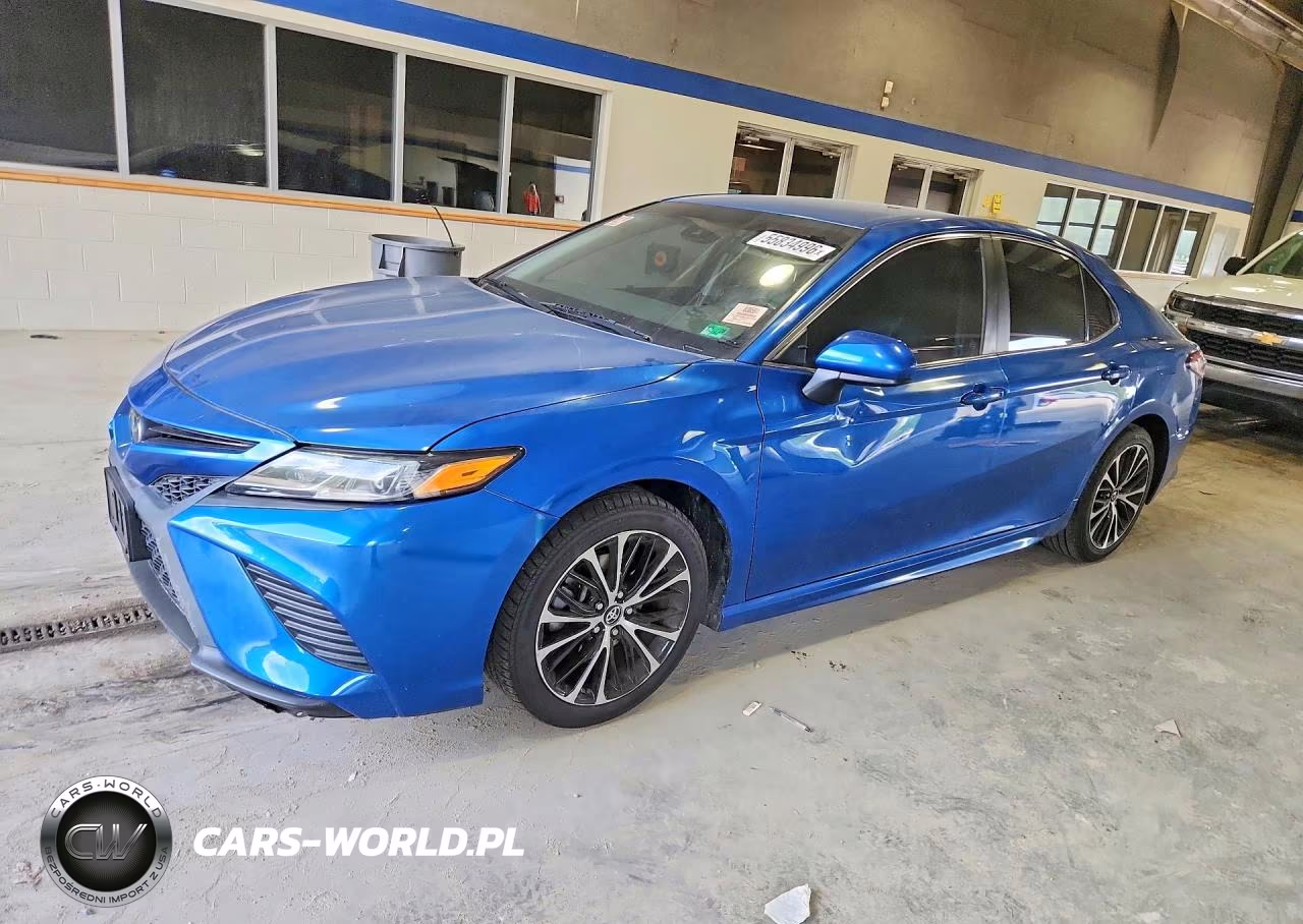 2018 Toyota Camry Se – zdjęcie 1 z 12