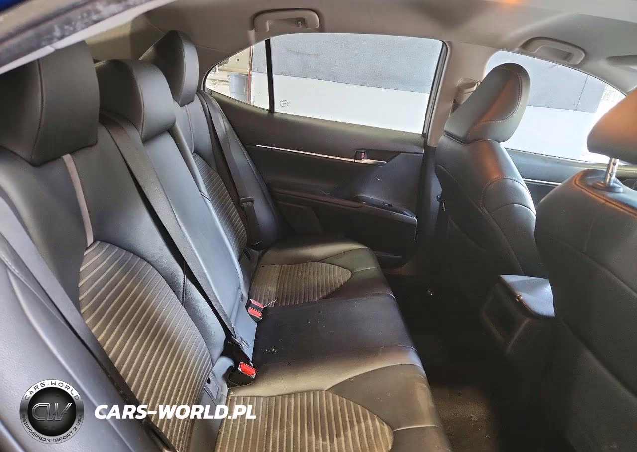 2018 Toyota Camry Se VIN:4T1B11HKXJU022398 - 10