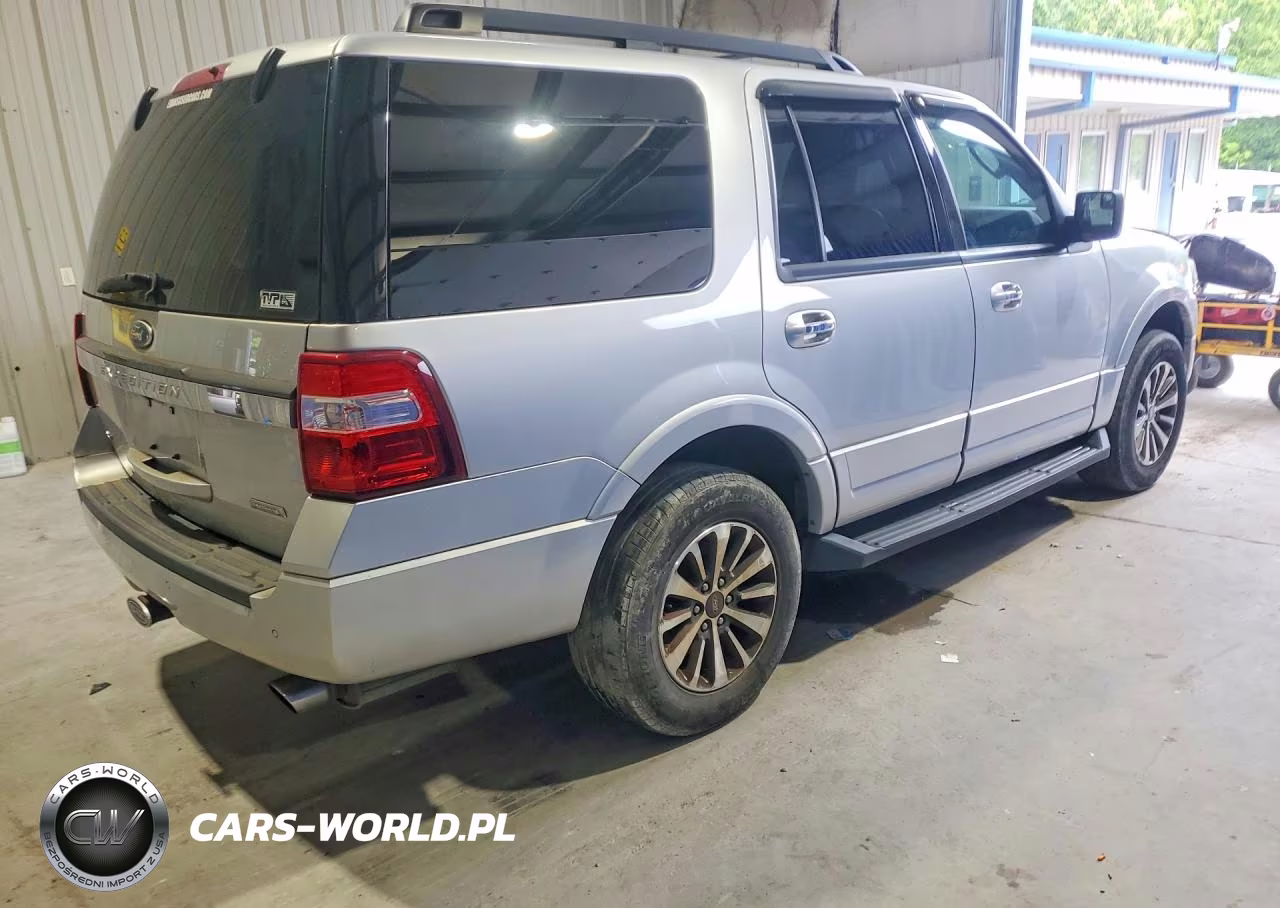 2016 Ford Expedition Xlt VIN:1FMJU1JT9GEF16826 - 3