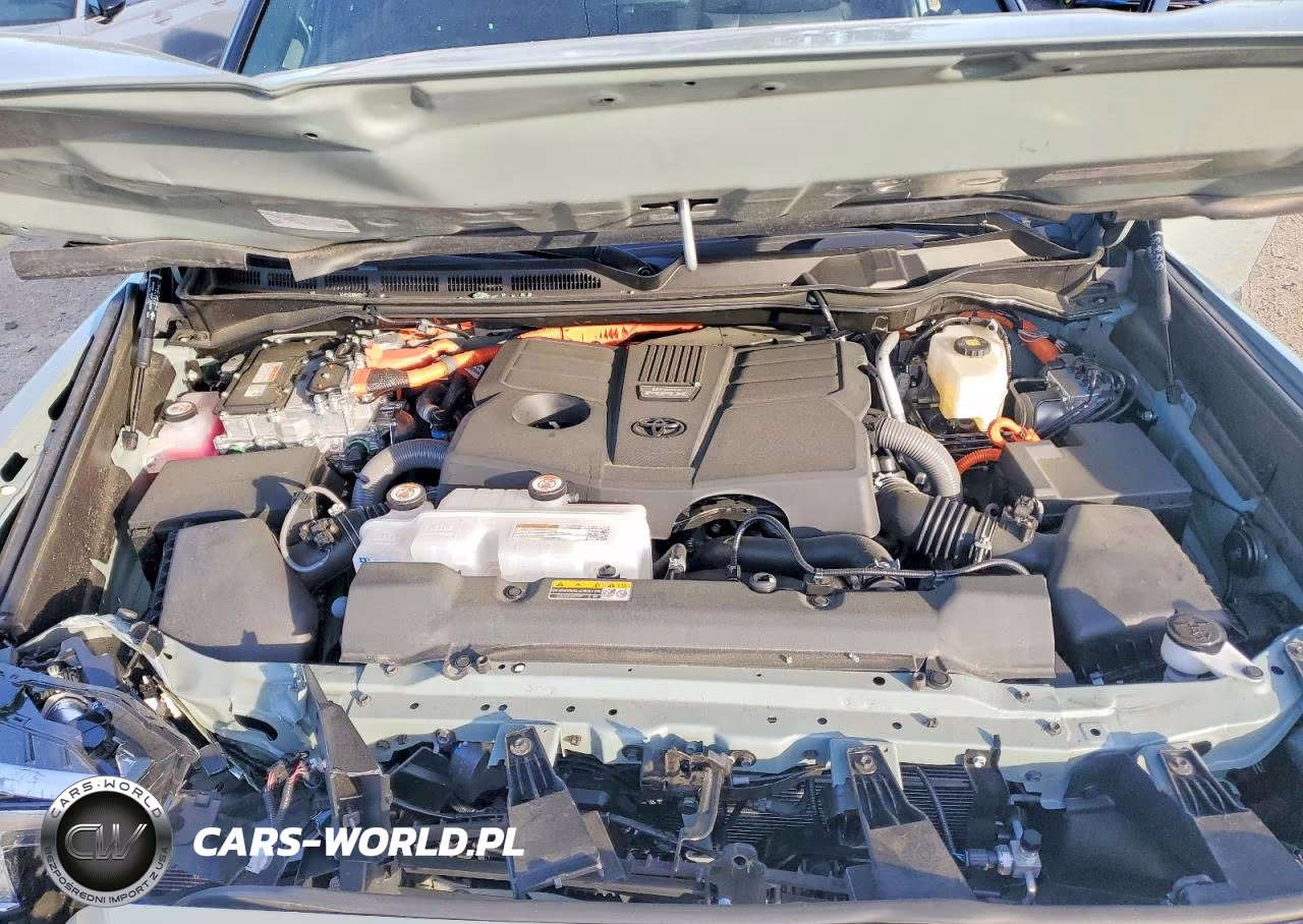 2026 Toyota Sequoia Platinum VIN:7SVAAABA0TX080138 - 12