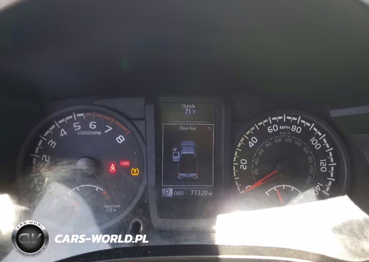 2018 Toyota Tacoma Sr VIN:5TFRX5GN3JX104296 - 9