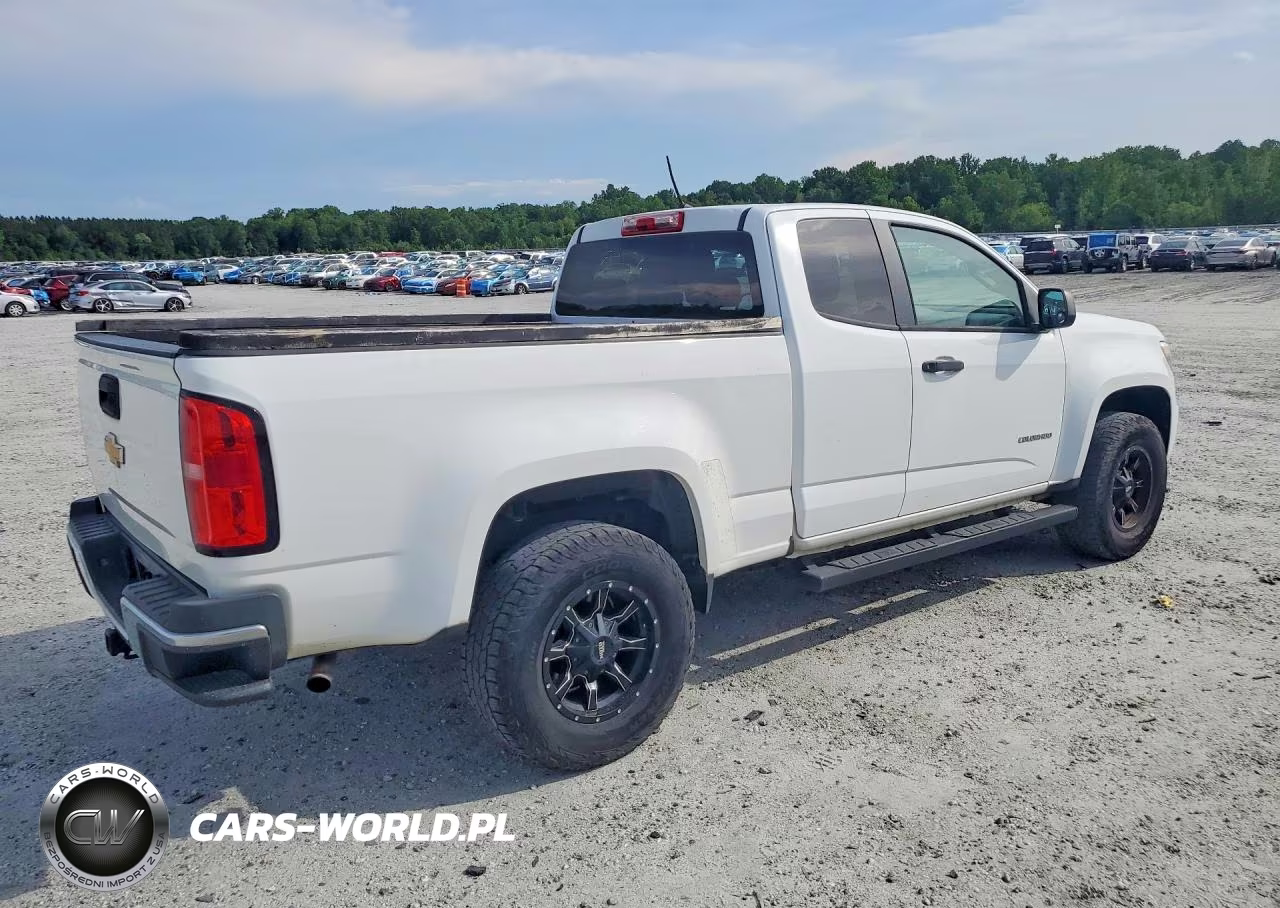 2015 Chevrolet Colorado VIN:1GCHSAEA5F1201156 - 3