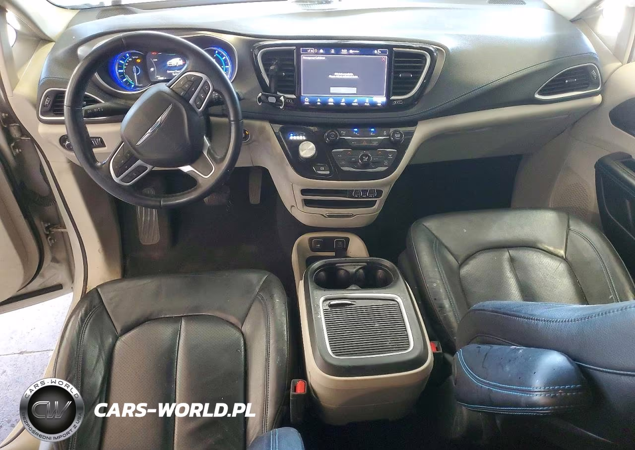 2021 Chrysler Pacifica Hybrid Touring L VIN:2C4RC1L7XMR586988 - 8