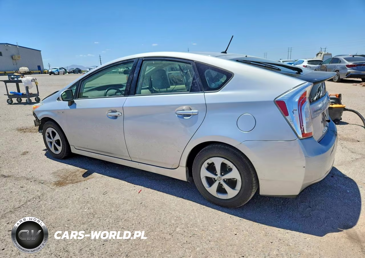 2014 Toyota Prius Two VIN:JTDKN3DU6E0358218 - 2