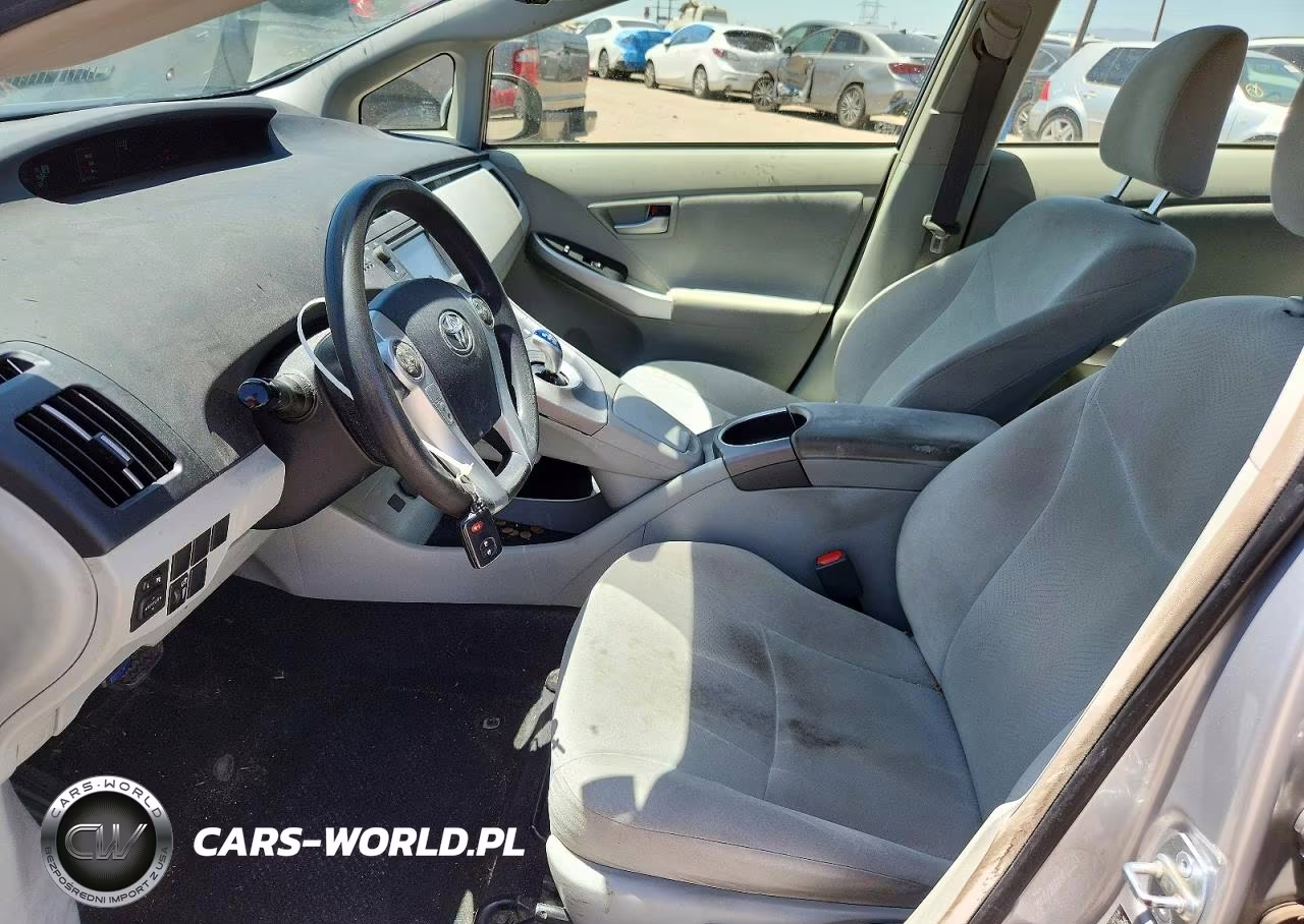 2014 Toyota Prius Two VIN:JTDKN3DU6E0358218 - 7