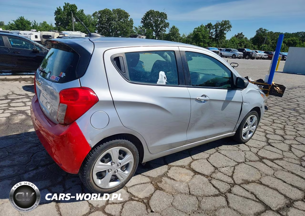 2019 Chevrolet Spark Ls VIN:KL8CB6SA0KC711465 - 3