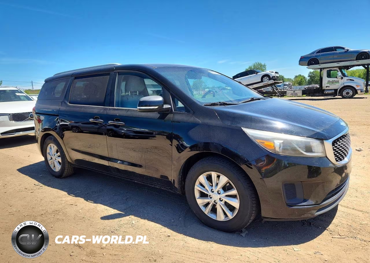 2015 Kia Sedona Lx VIN:KNDMB5C1XF6068826 - 4