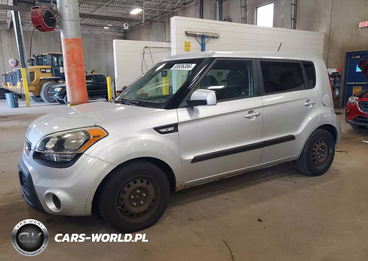 2013 Kia Soul Base