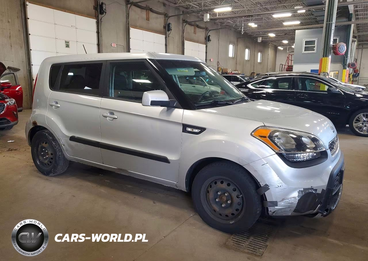 2013 Kia Soul Base VIN:KNDJT2A54D7772502 - 4