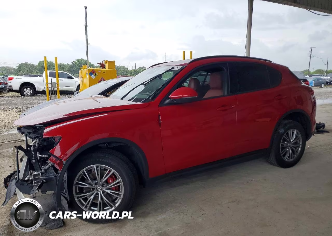 2022 Alfa Romeo Stelvio – zdjęcie 1 z 14