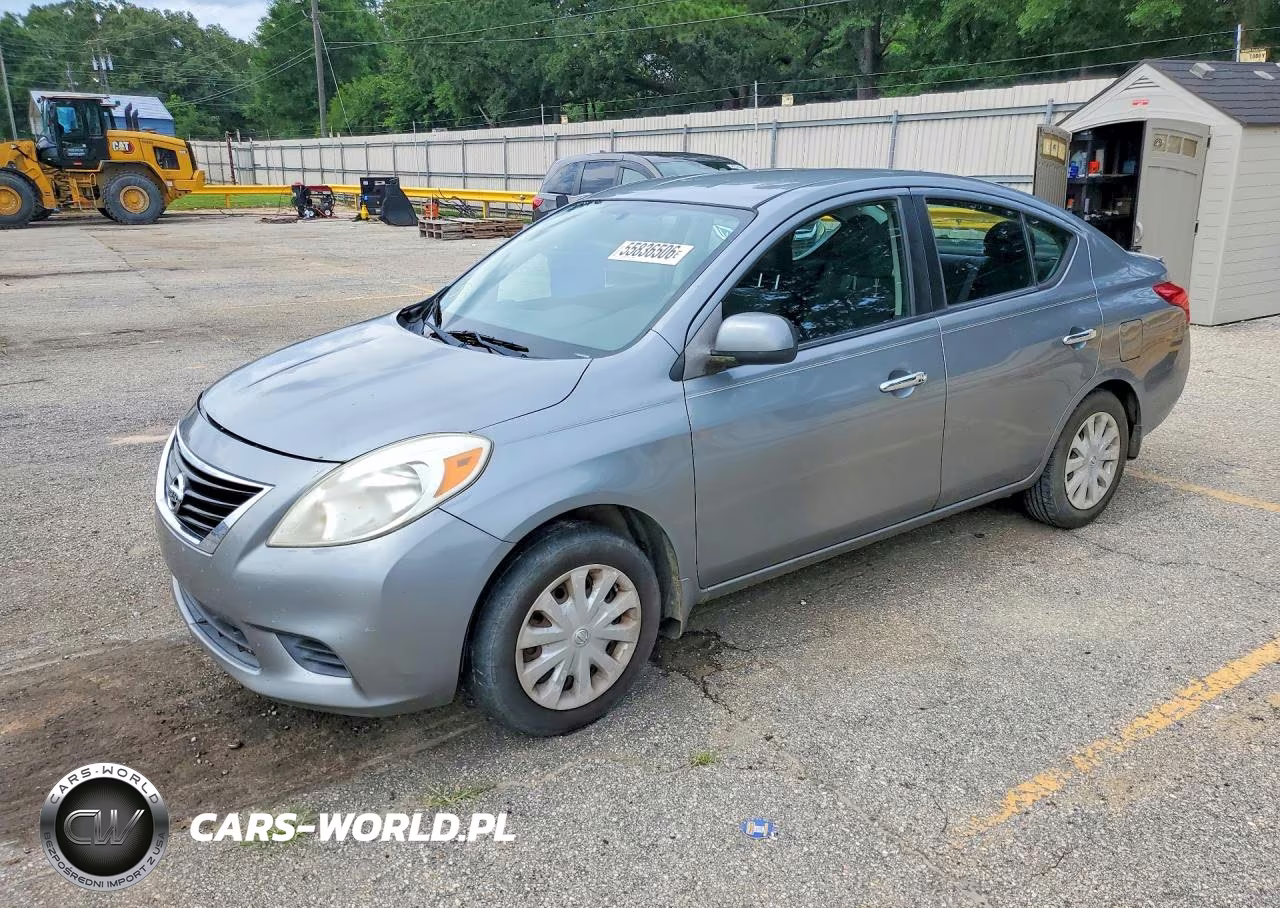 2012 Nissan Versa 1.6 S – zdjęcie 1 z 12