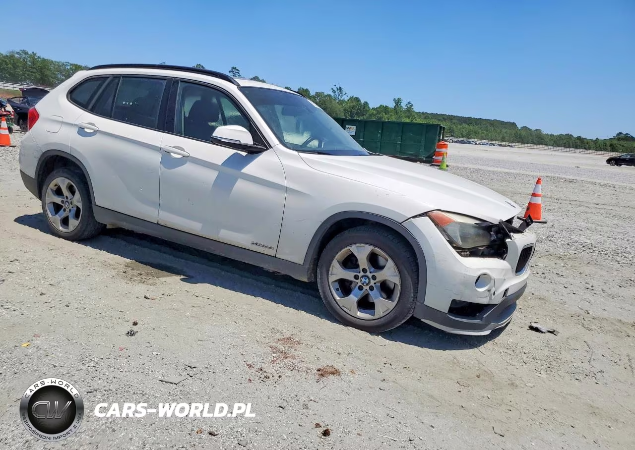 2015 BMW X1 Sdrive28I VIN:WBAVM1C53FVZ94420 - 4