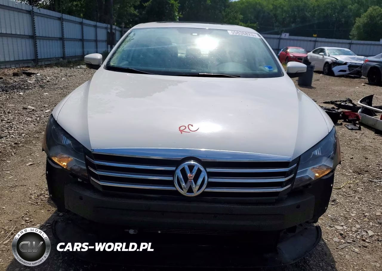 2013 Volkswagen Passat Se VIN:1VWBP7A33DC046090 - 5