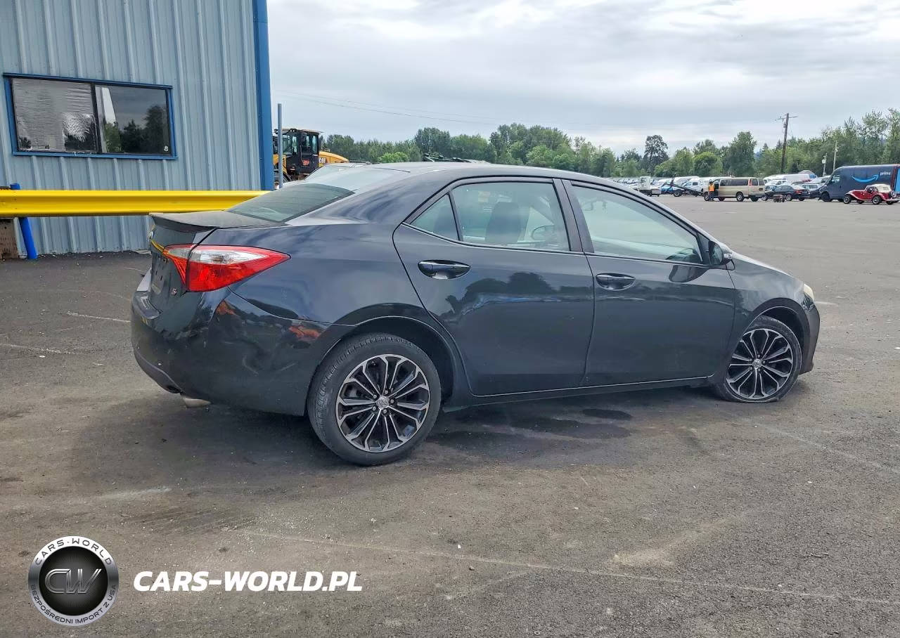 2015 Toyota Corolla S Plus VIN:5YFBURHE5FP354032 - 3
