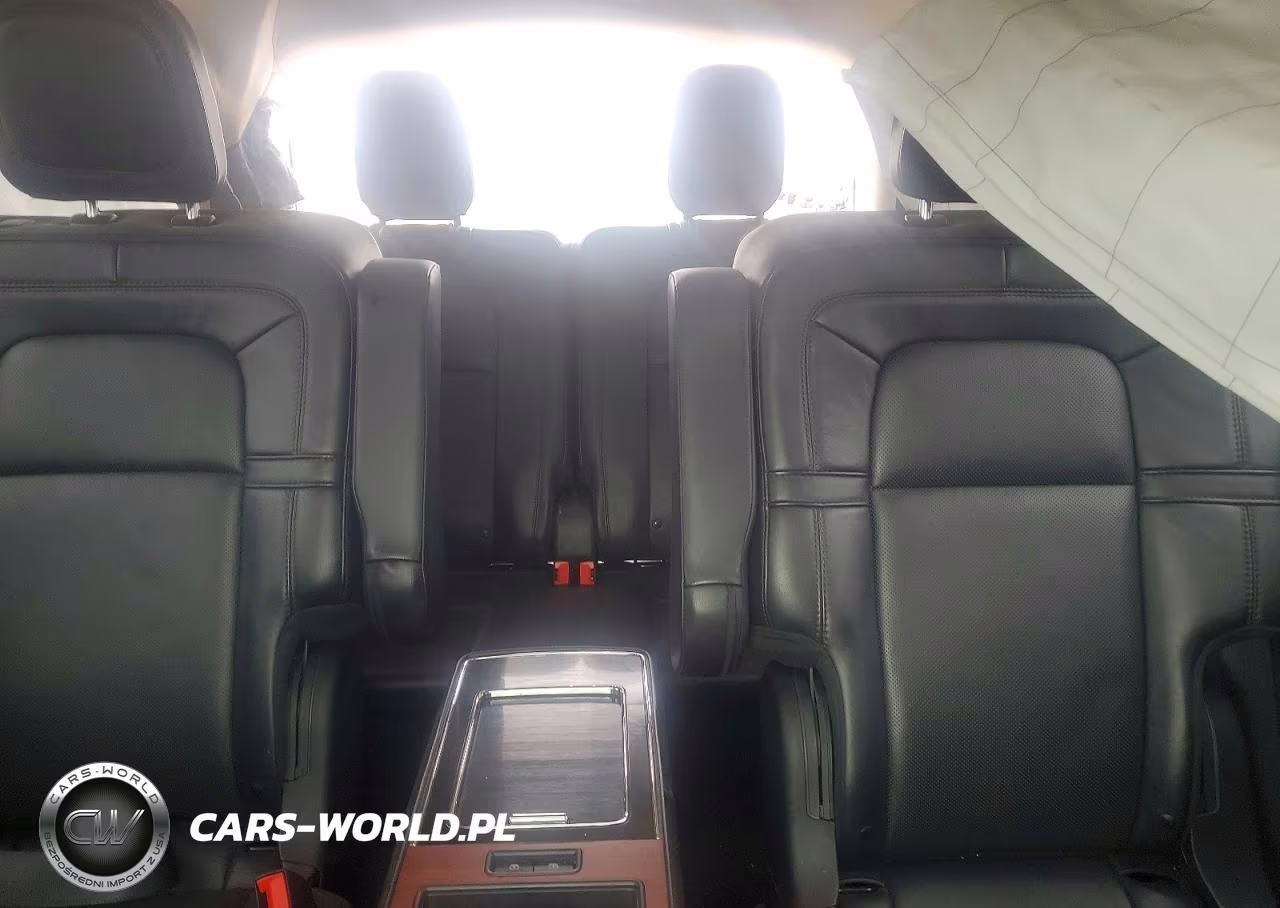 2021 Lincoln Aviator Reserve VIN:5LM5J7XC2MGL10409 - 10