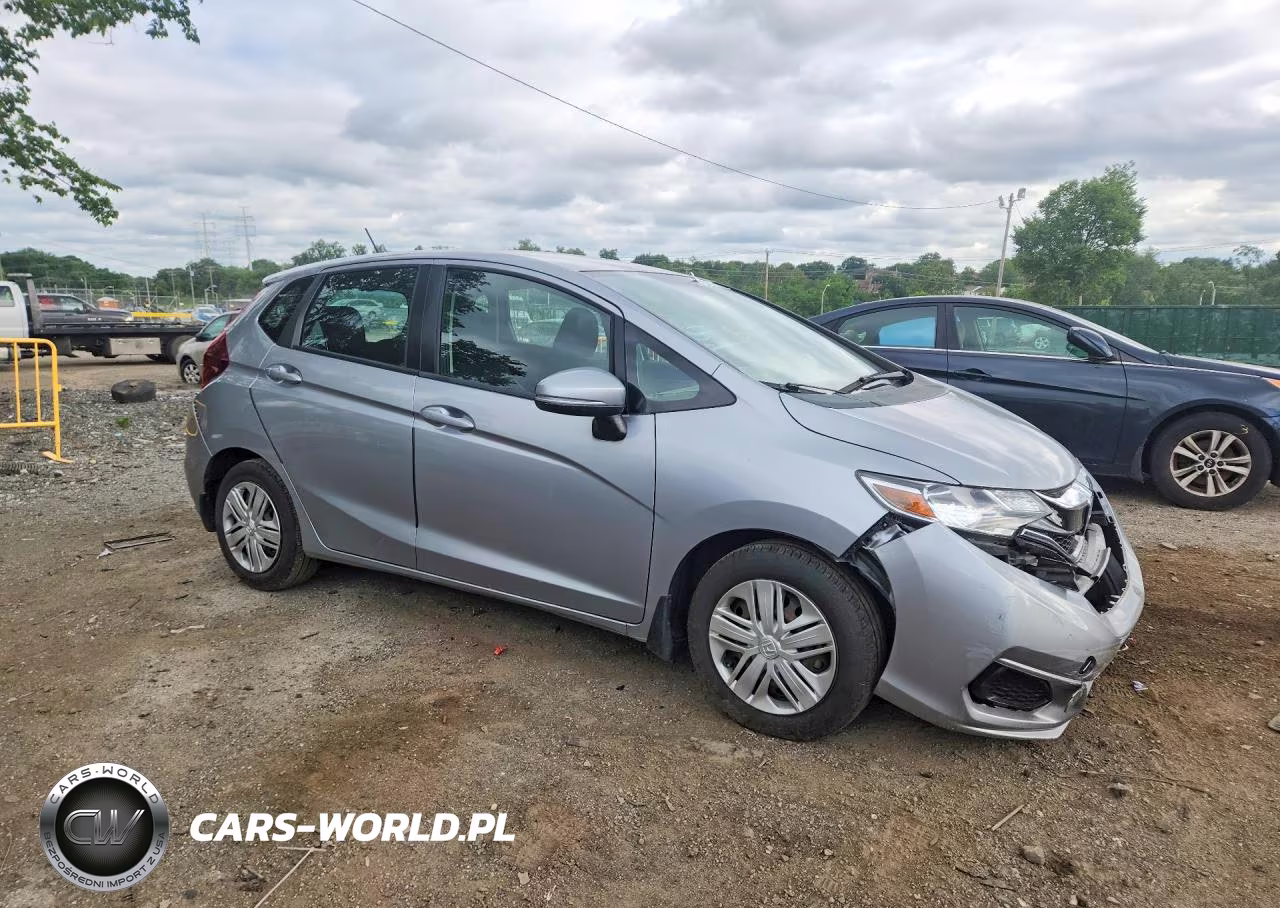2019 Honda Fit Lx VIN:3HGGK5H45KM713622 - 4