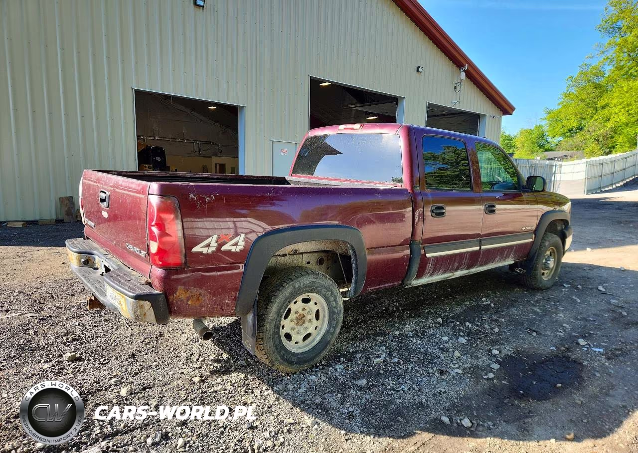 2003 Chevrolet Silverado K1500 Heavy Duty VIN:1GCGK13U83F232599 - 3