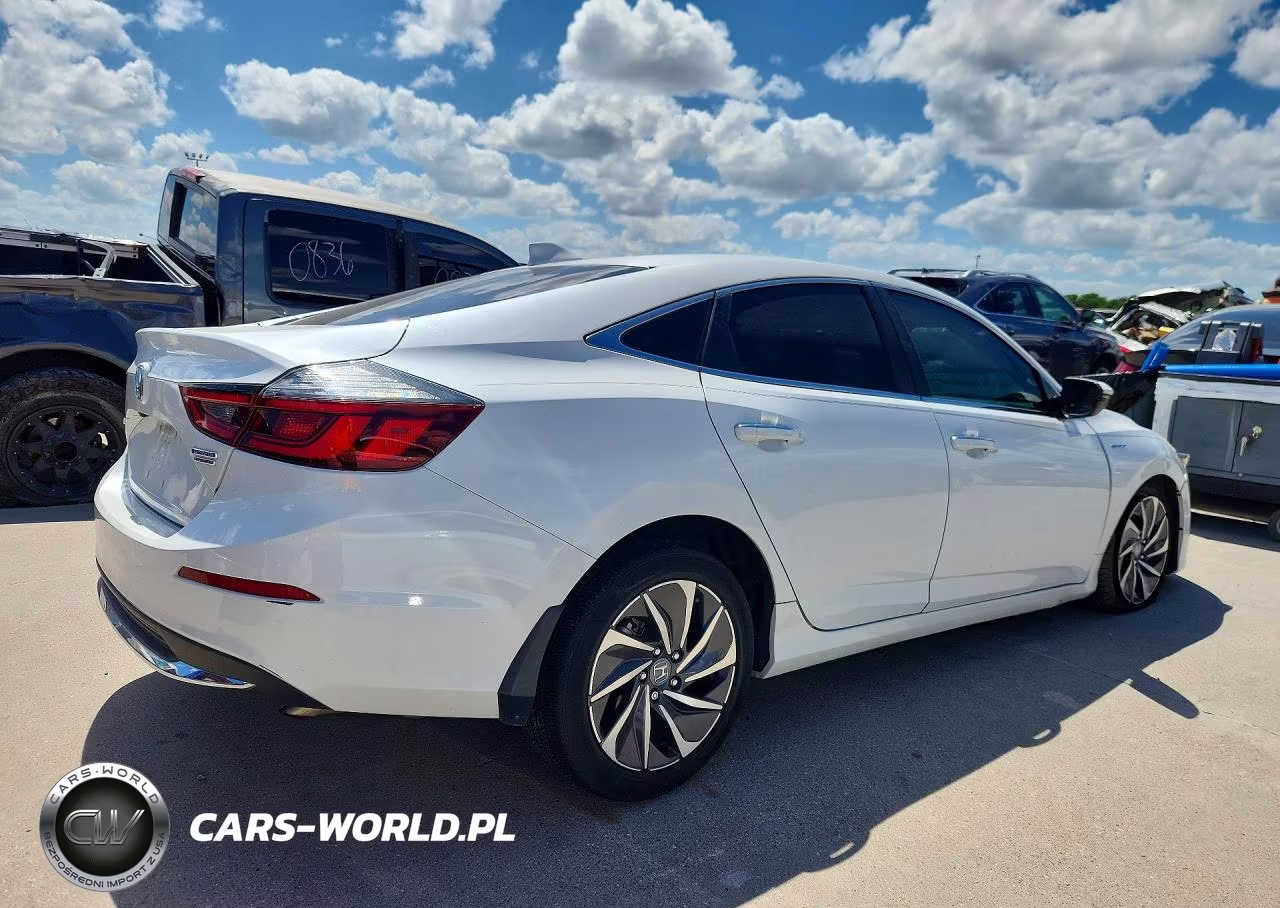 2021 Honda Insight Touring VIN:19XZE4F99ME008875 - 3