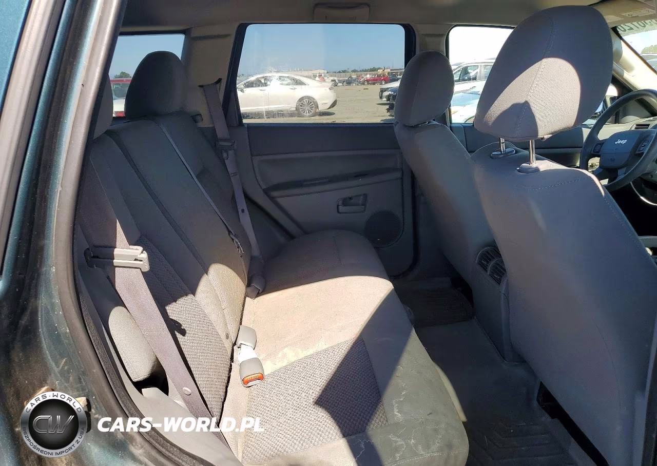 2005 Jeep Grand Cherokee Laredo VIN:1J4GR48K65C604864 - 10