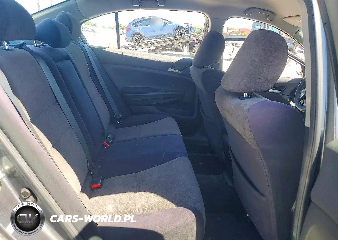 2010 Honda Accord Lxp VIN:1HGCP2F45AA124101 - 10
