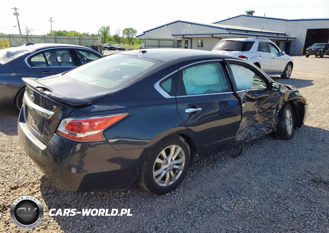 2015 Nissan Altima 2.5 S VIN:1N4AL3APXFC111208 - 3