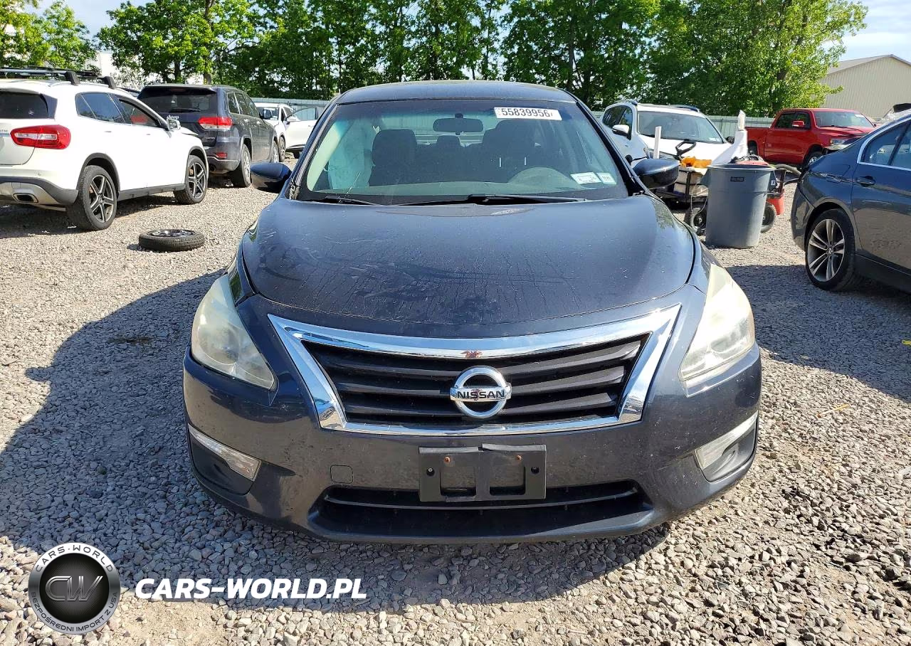 2015 Nissan Altima 2.5 S VIN:1N4AL3APXFC111208 - 5