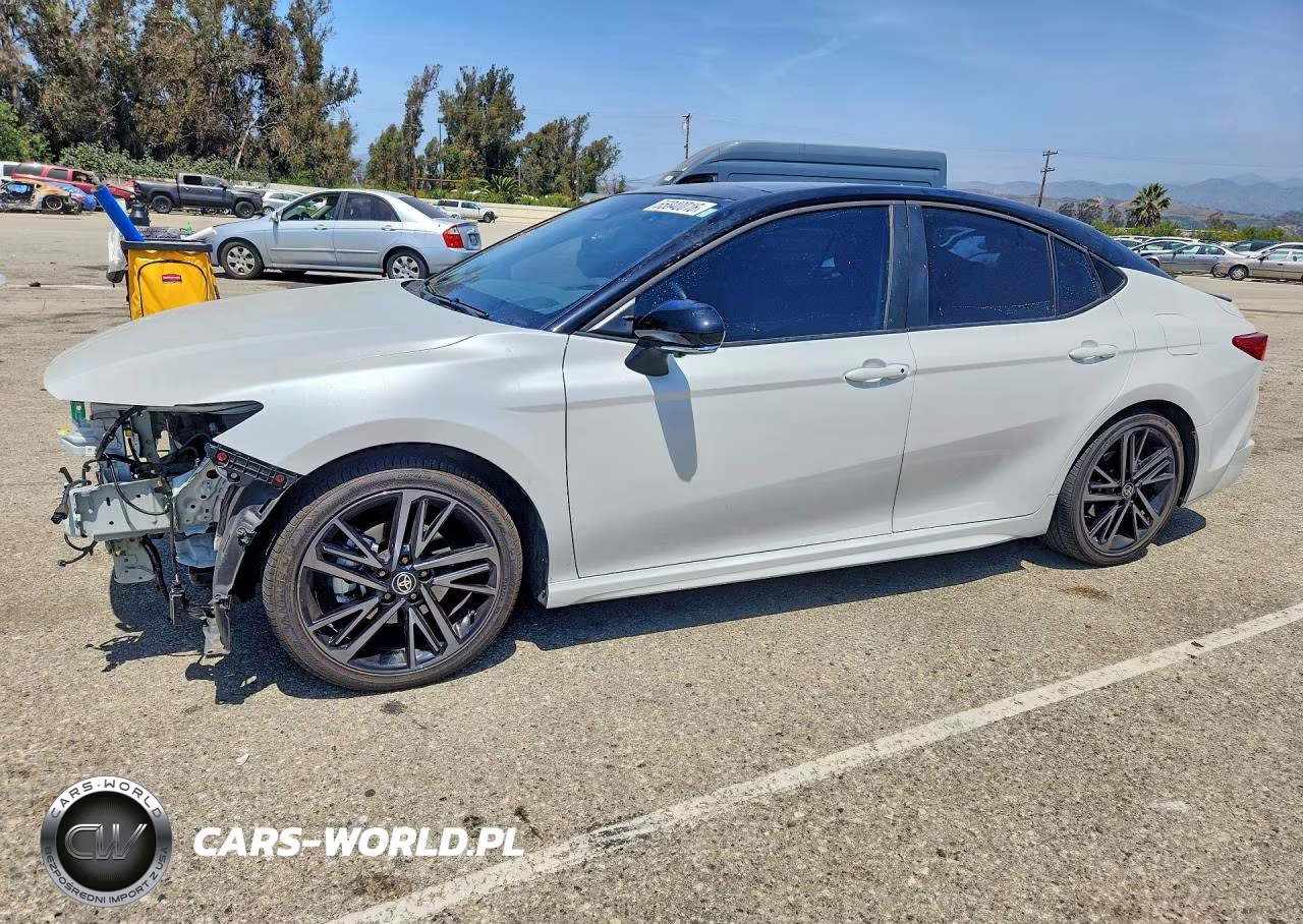 2025 Toyota Camry Xse – zdjęcie 1 z 13