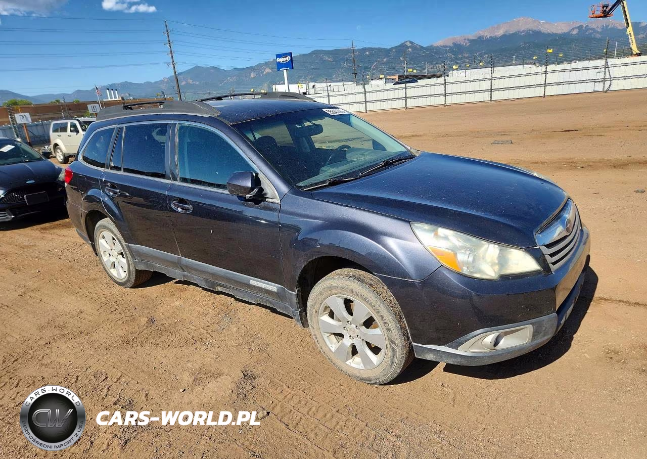 2011 Subaru Outback 2.5I Premium VIN:4S4BRBCC3B3442722 - 4