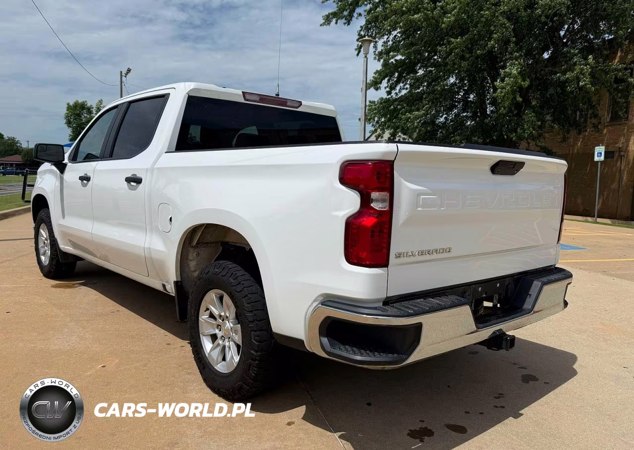 2021 Chevrolet Silverado K1500 VIN:3GCUYAEF0MG242818 - 3