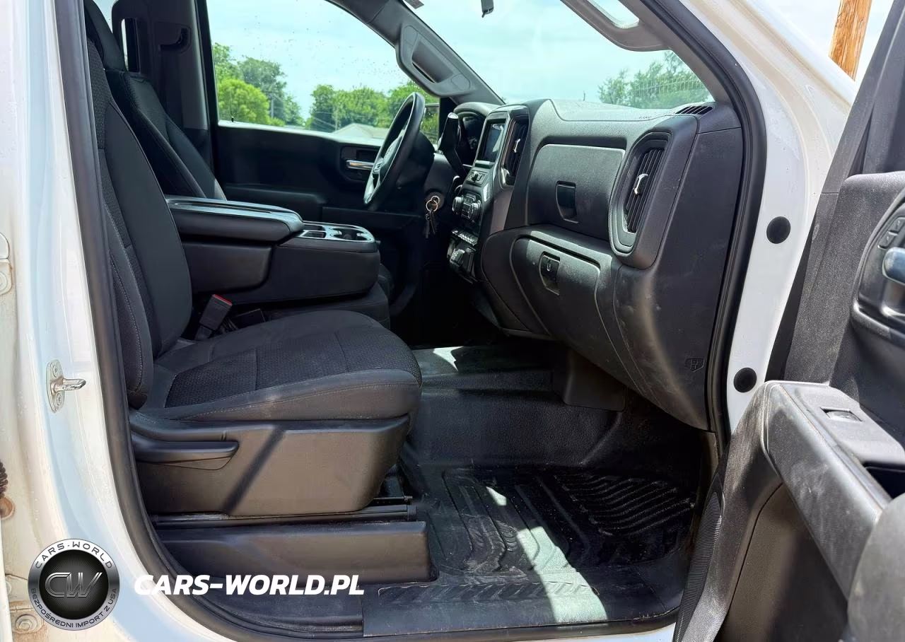 2021 Chevrolet Silverado K1500 VIN:3GCUYAEF0MG242818 - 5