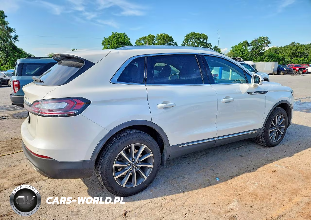 2021 Lincoln Nautilus VIN:2LMPJ6J96MBL04286 - 3