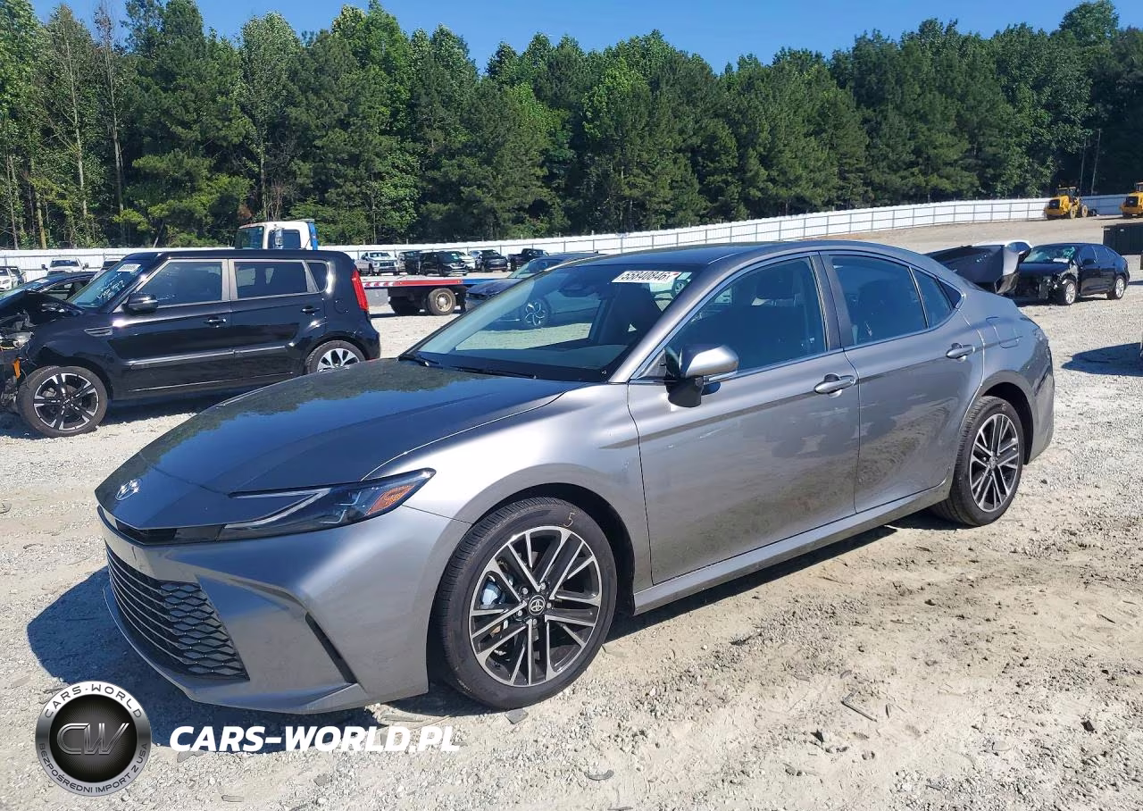 2025 Toyota Camry Xle – zdjęcie 1 z 12