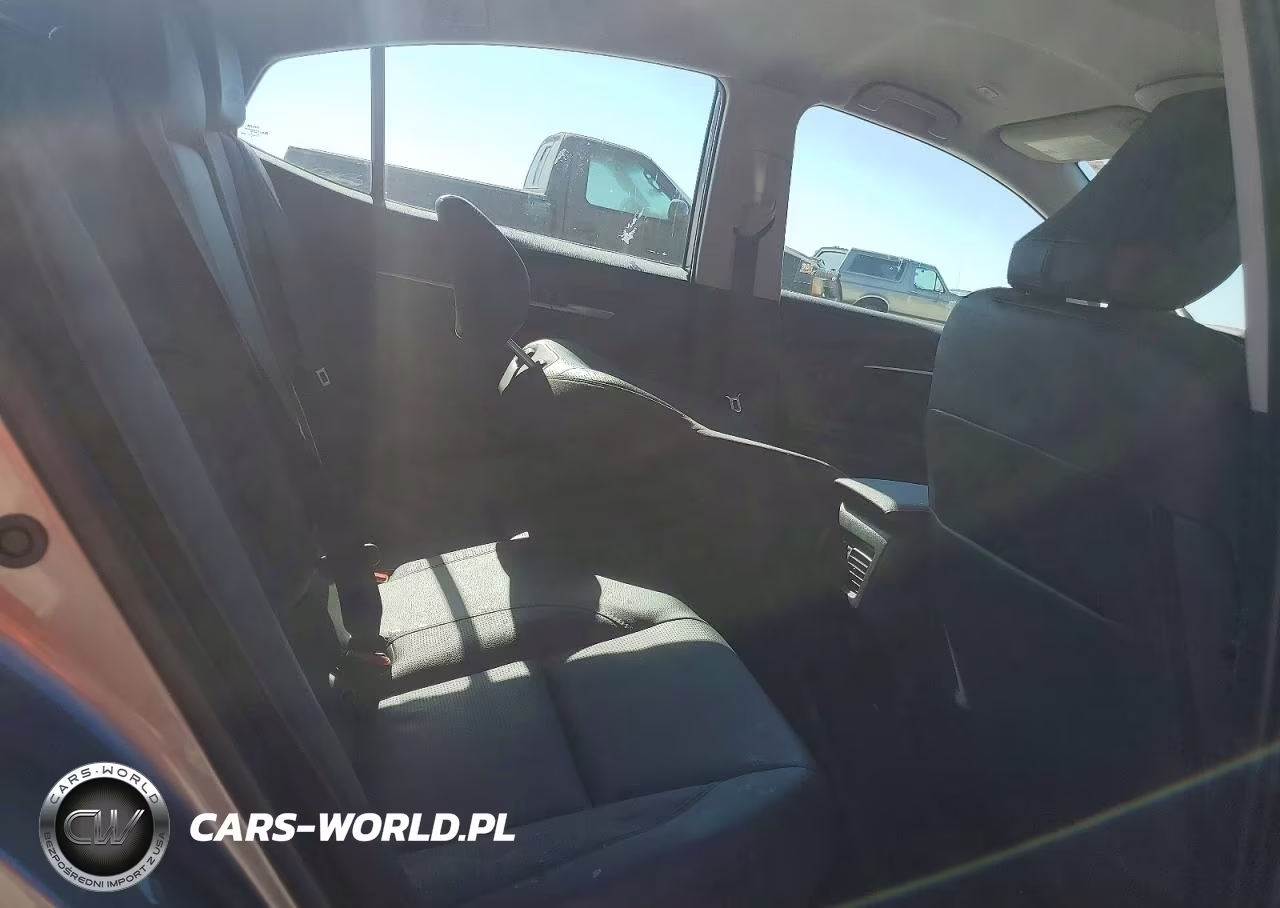 2025 Toyota Camry Xle VIN:4T1DAACK6SU615127 - 10