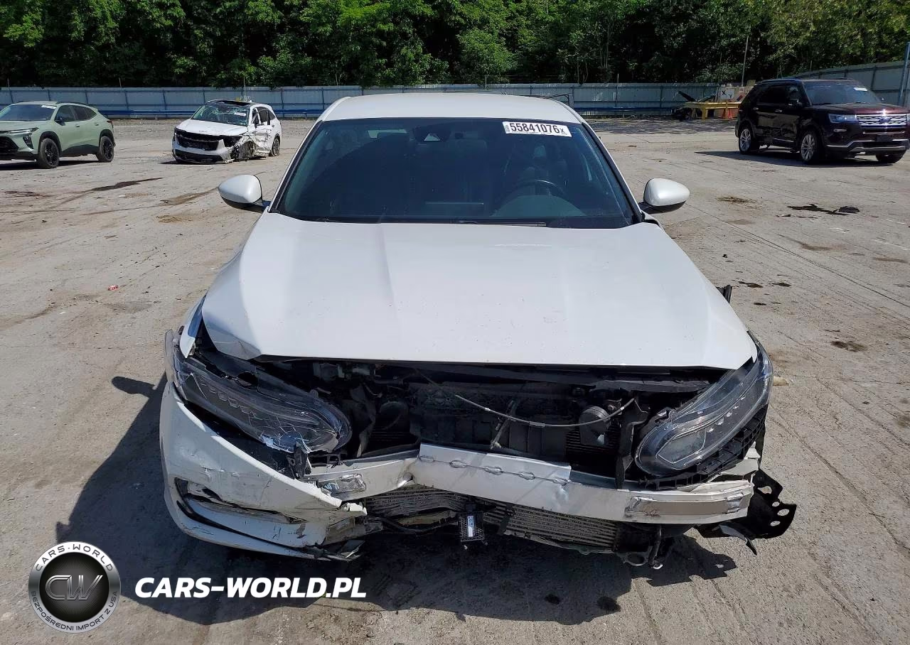 2018 Honda Accord Sport VIN:1HGCV1F37JA260589 - 5